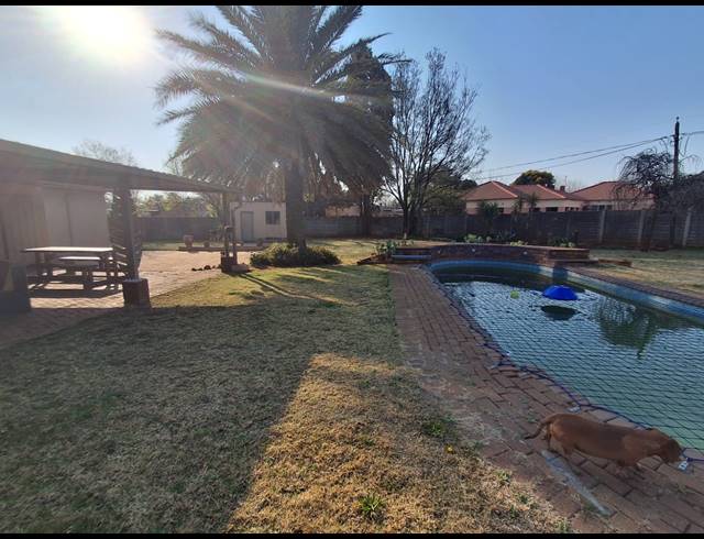 3 BEDROOM HOUSE FOR SALE IN THREE RIVERS